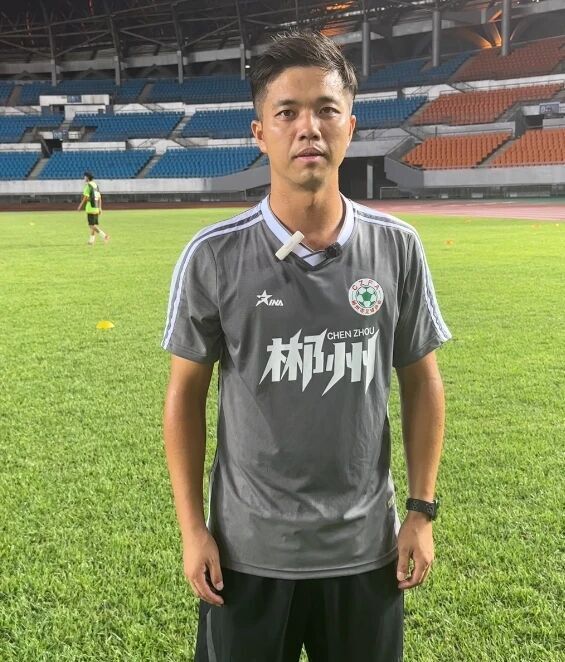 IshpT, 但球场灯火, 我们一起期