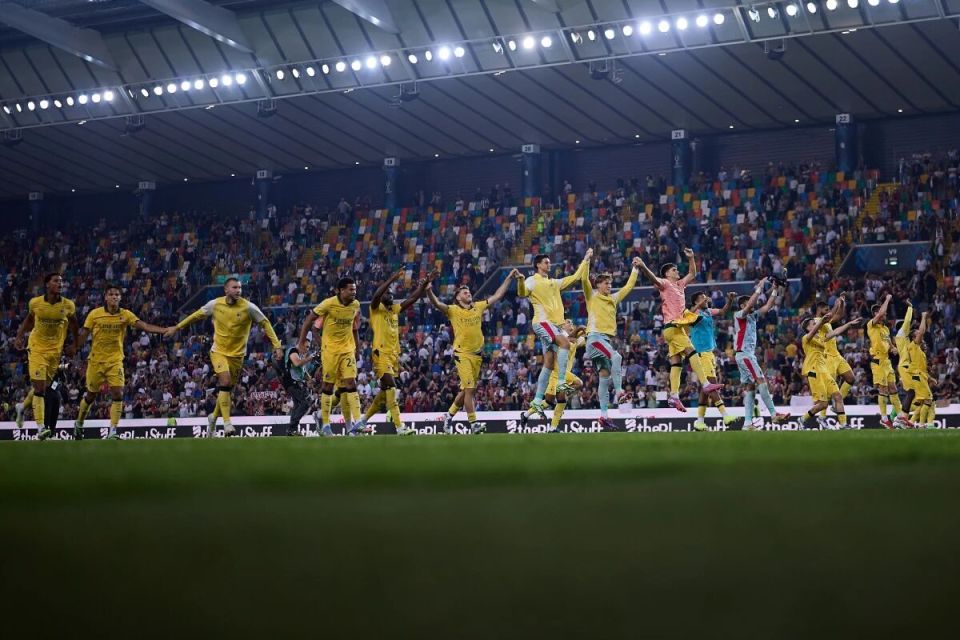 与全队显得 与全队显得