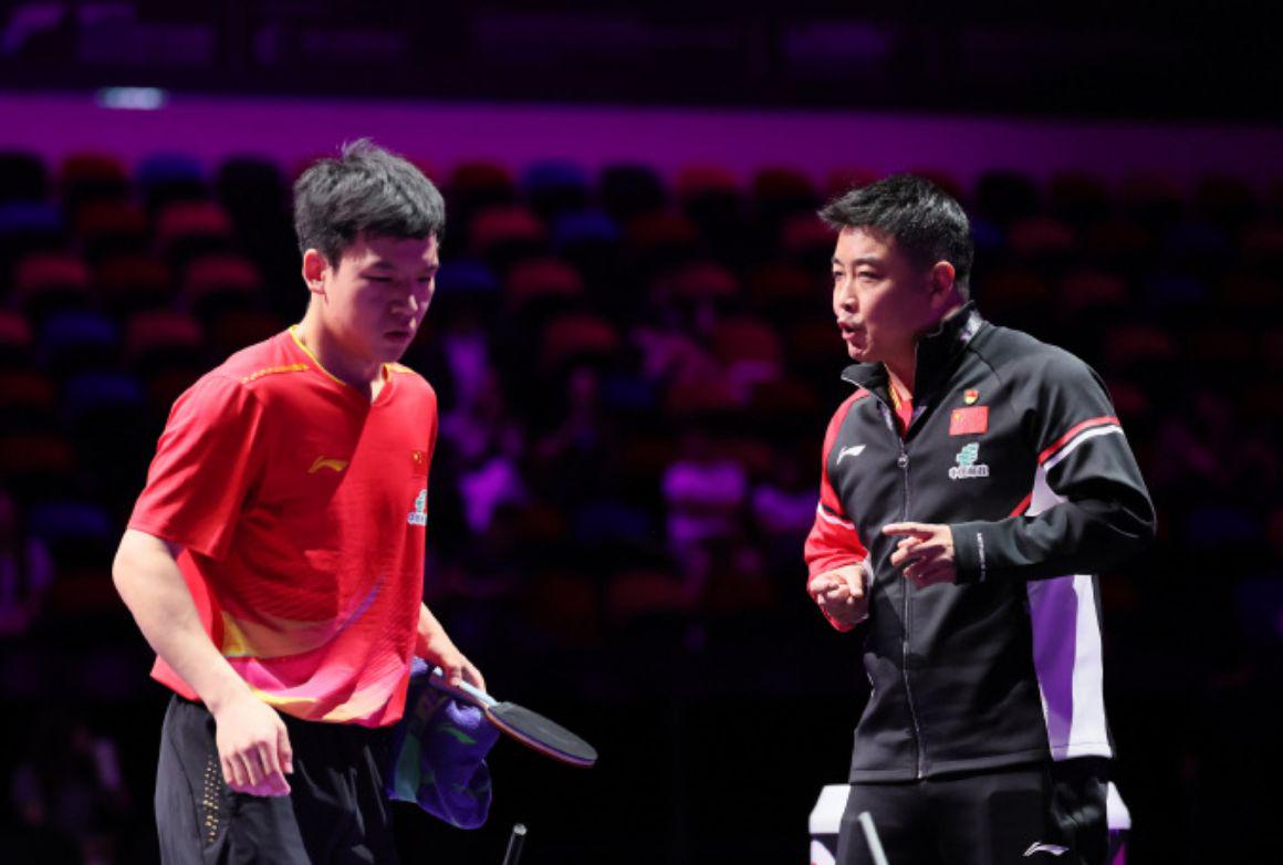 两个人的比, 决赛中 两个人的比, 决赛中